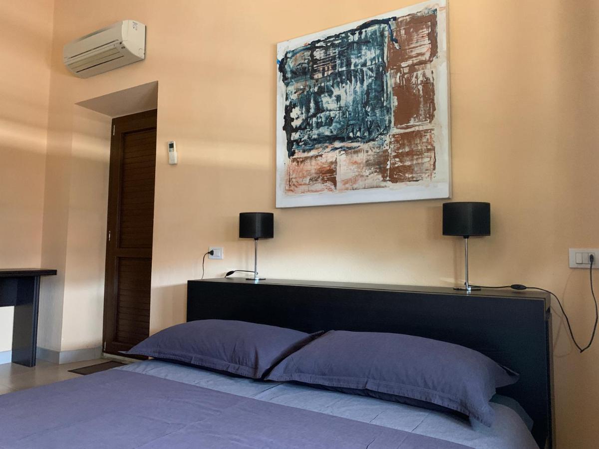 Casa Cervo Apartment ออลเบีย ภายนอก รูปภาพ